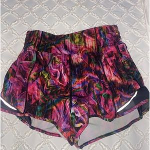 Lululemon Hotty Hots